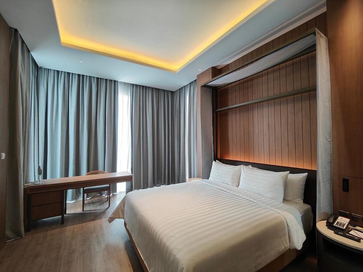 Ra Simatupang Aparthotel 5*