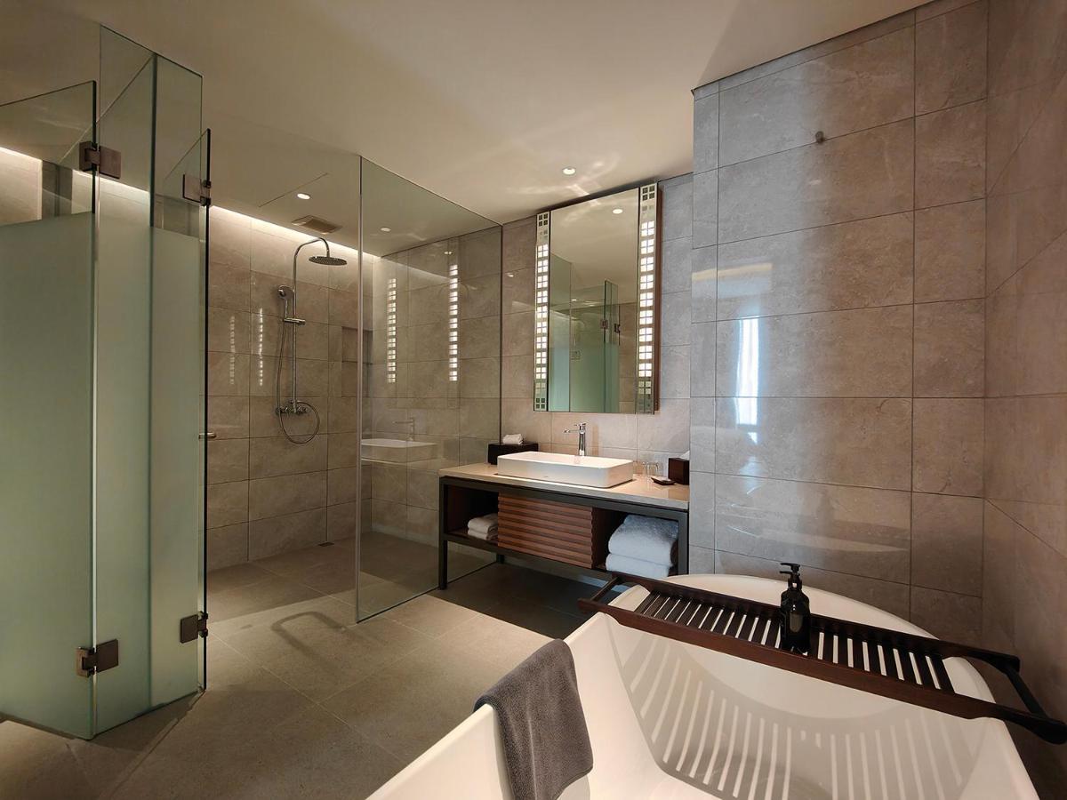 Ra Simatupang 5*
